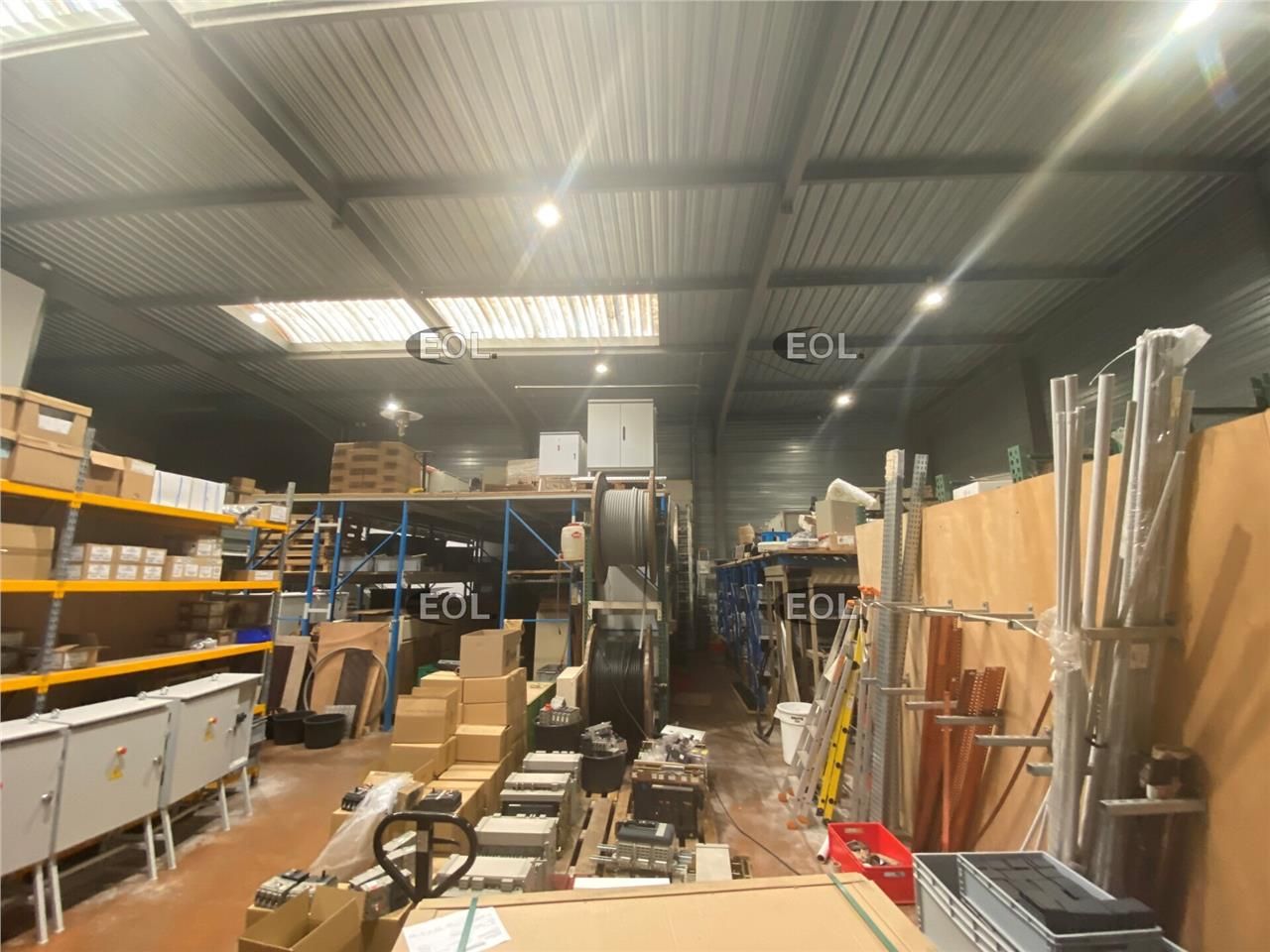 Location Local d'activités 556 m² non divisibles