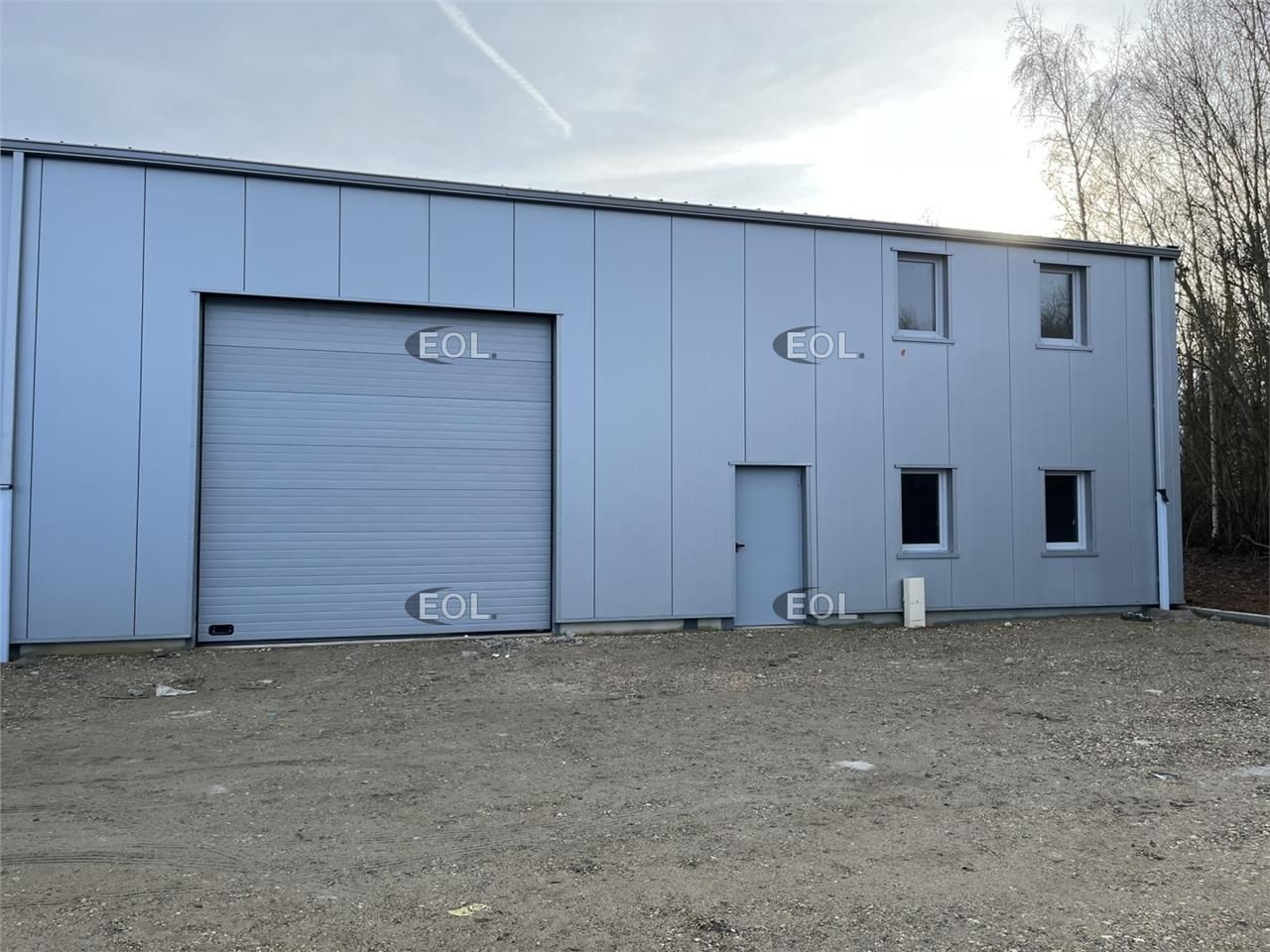 A LOUER : Locaux d'activités neufs
