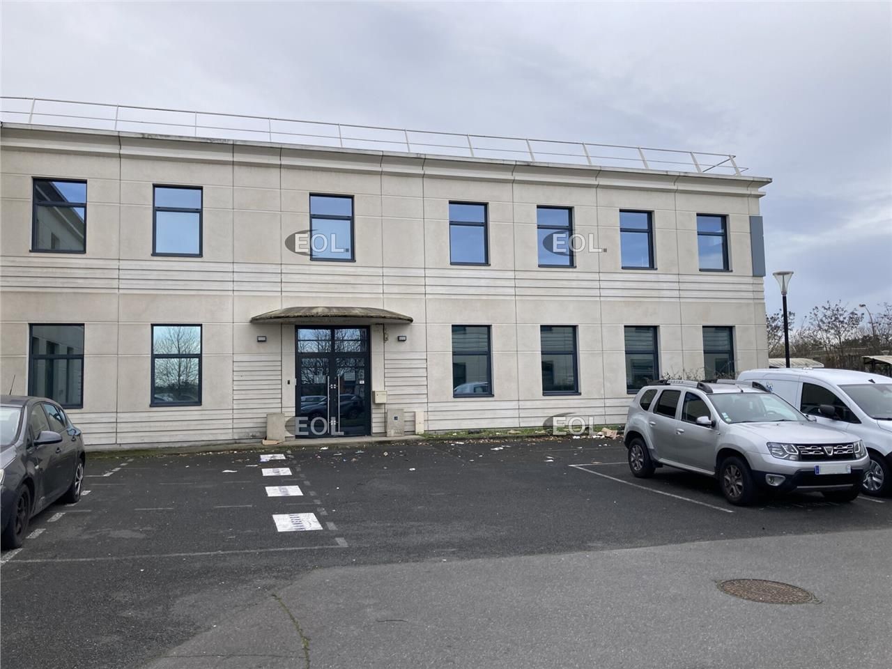 Location Local d'activités 617 m² non divisibles