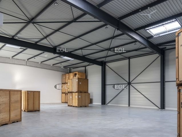 A VENDRE : Locaux d'activités neufs