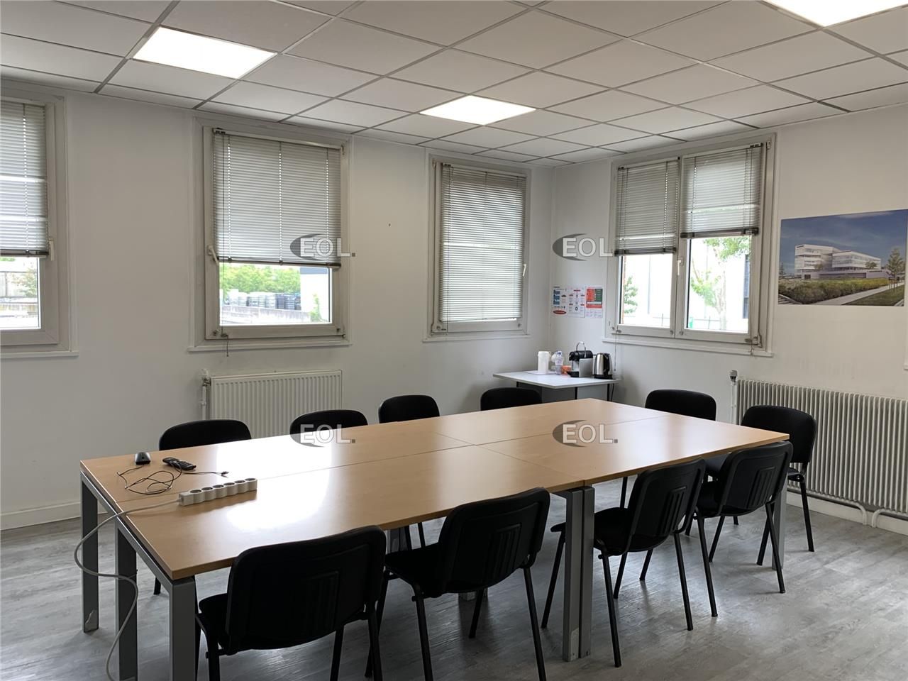 A LOUER - Entrepôt frigorifique tri-température de 3315m²