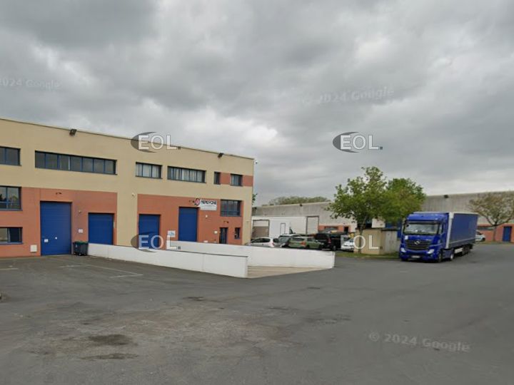Location Local d'activités 240 m² non divisibles