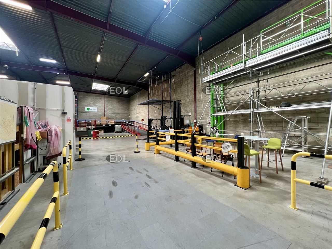 A louer - cellule d'activité de 1 117 m²