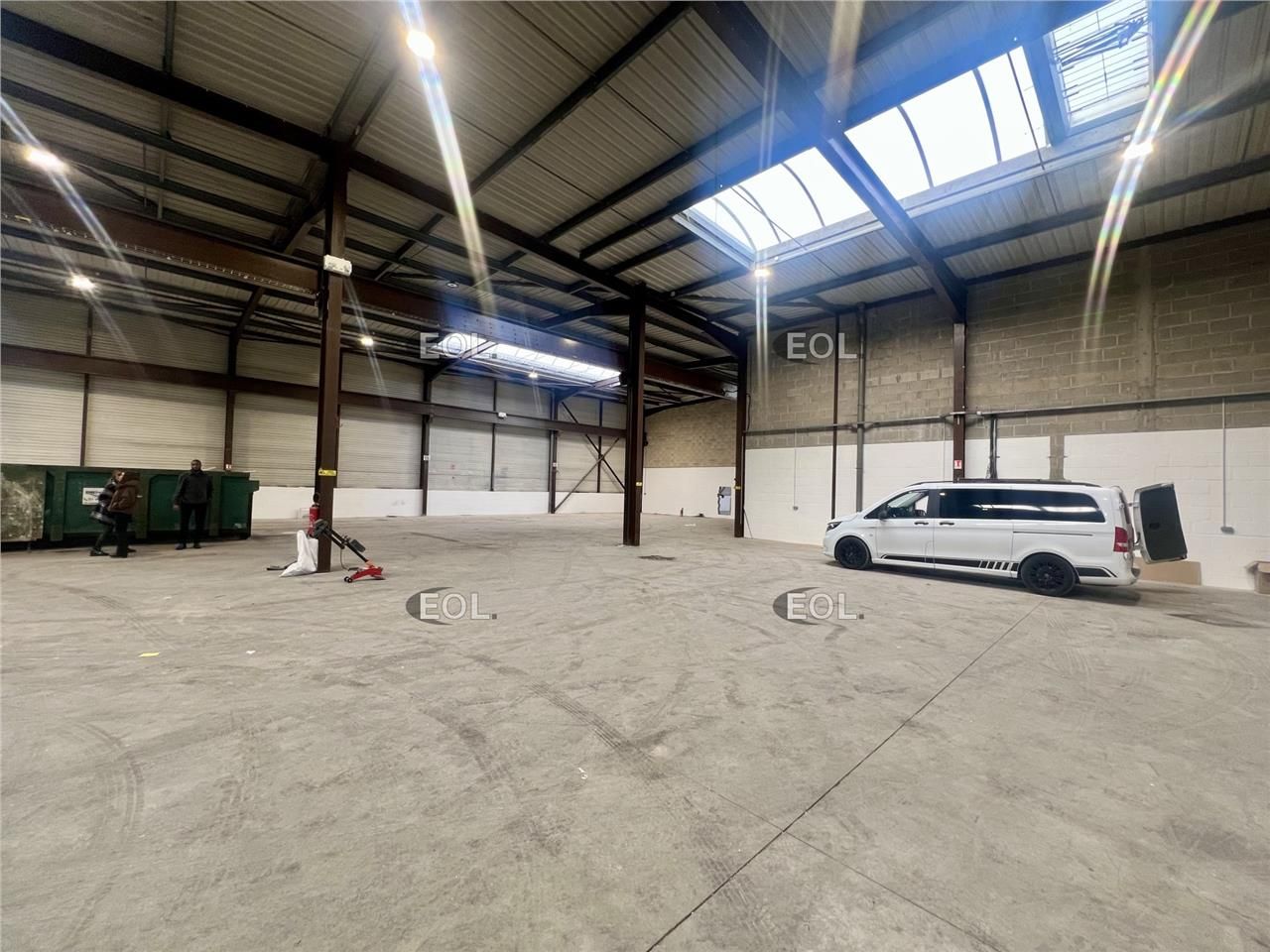 A louer - local d'activité avec bureaux de 1 253 m²