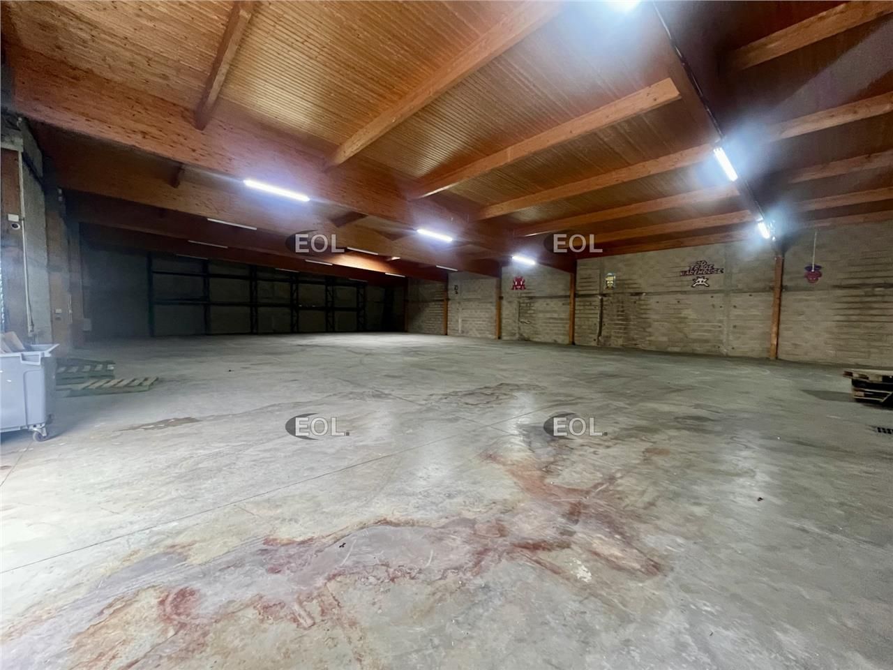 A vendre - entrepôt avec bureaux de 860 m²