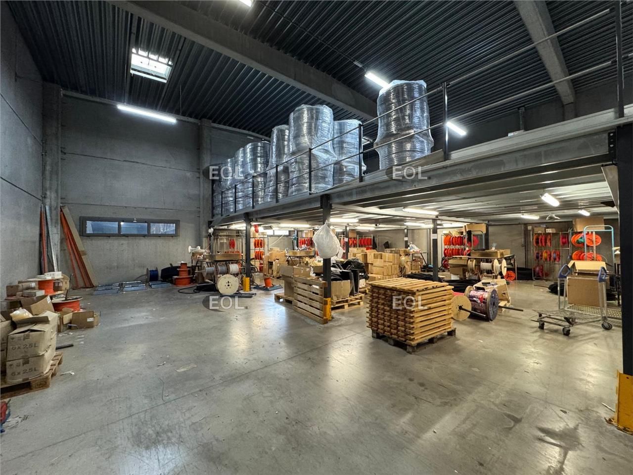 Location Local d'activités 454 m² non divisibles