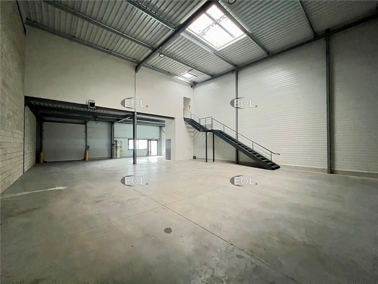 A LOUER - Local d'activité de 534 m²