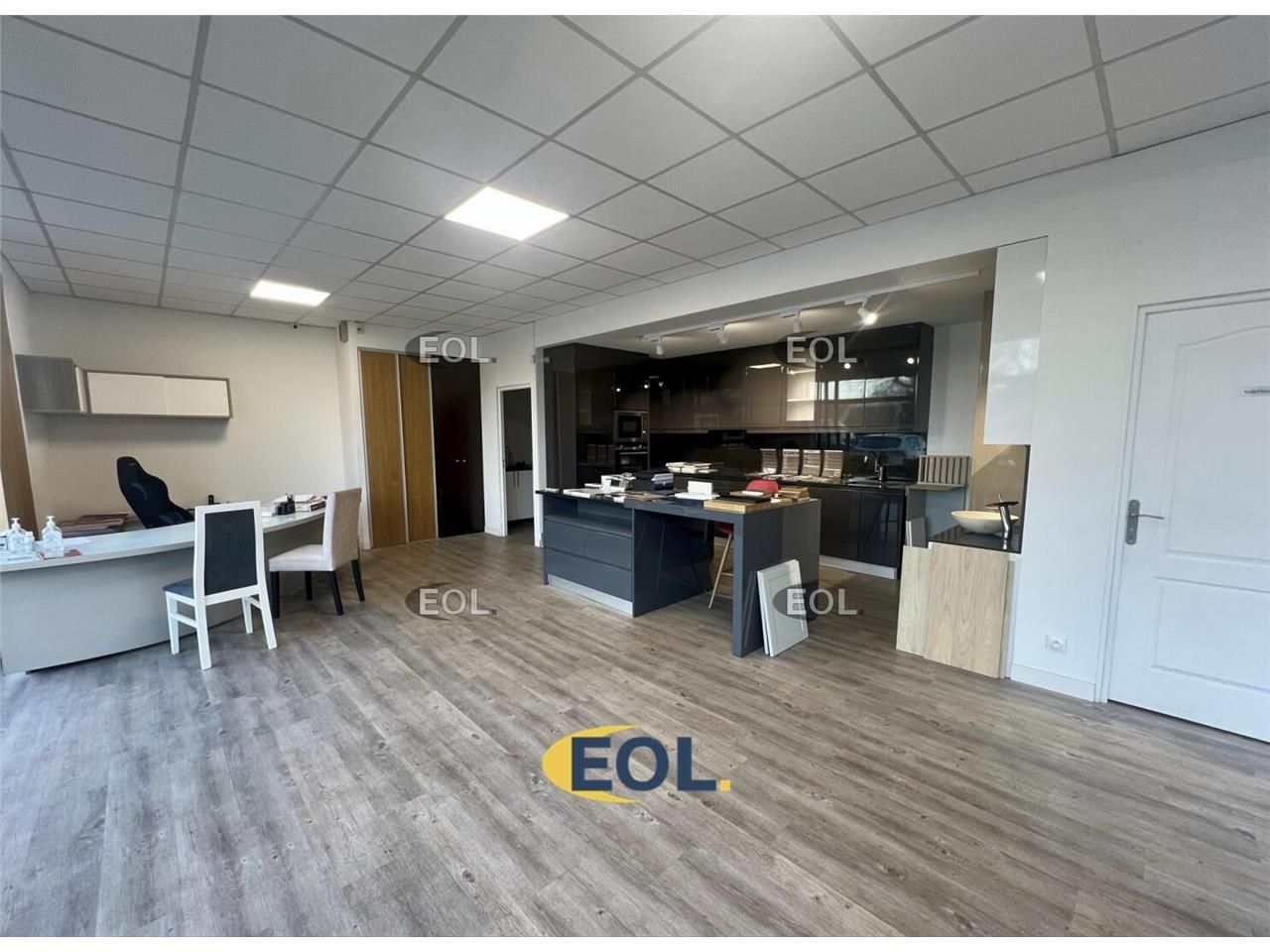 Location Immeuble commercial 80 m² non divisibles
