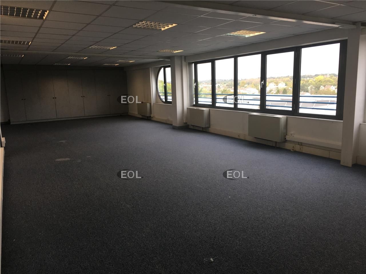 A louer - cellulles d'activité et bureaux