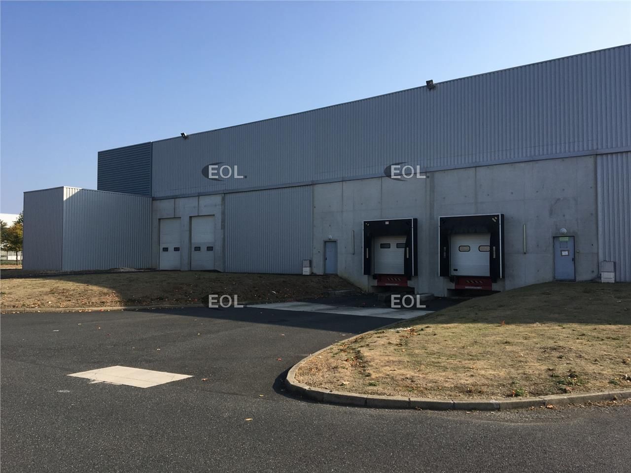 Location Local d'activités 3403 m² non divisibles
