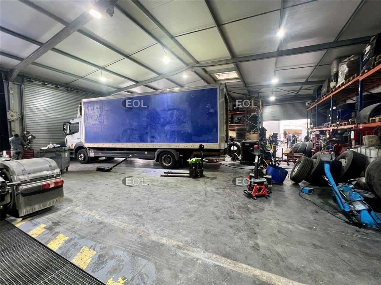 A vendre - local d'activité avec bureaux de 950 m²