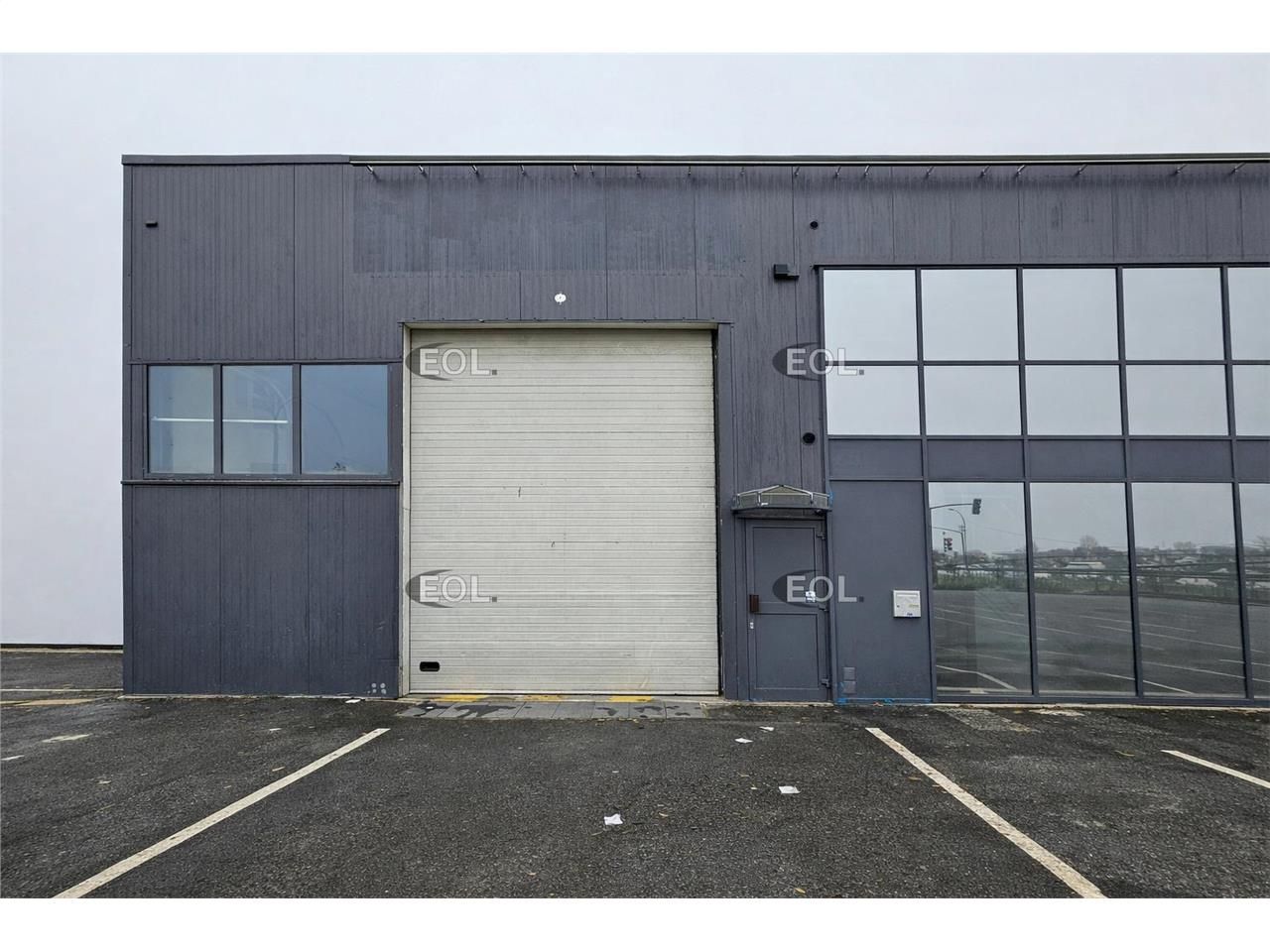 Location local d'activité indépendant de 596 m² - Vitry-sur-Seine (94)