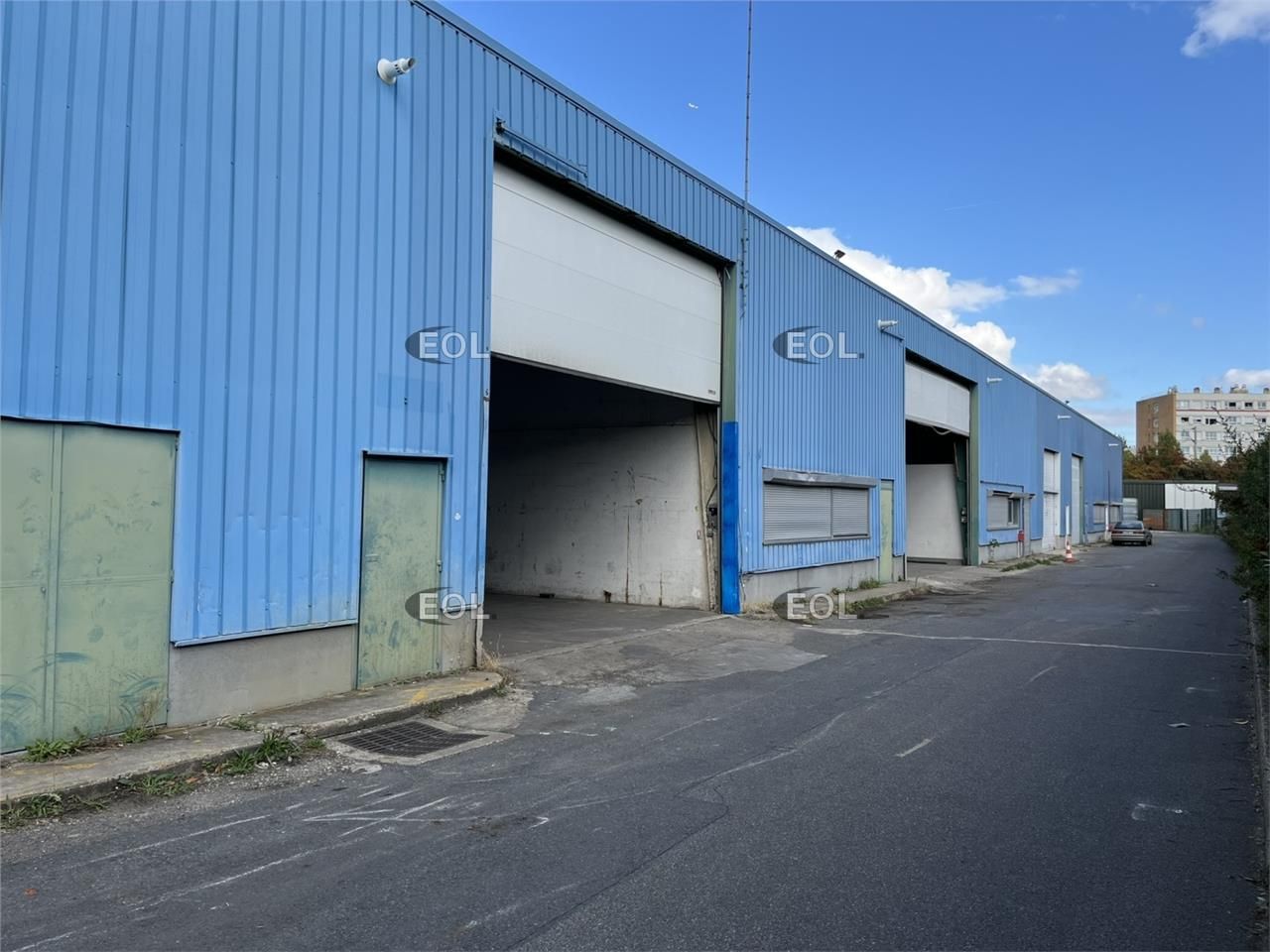 Location Entrepôt 1209 m² non divisibles