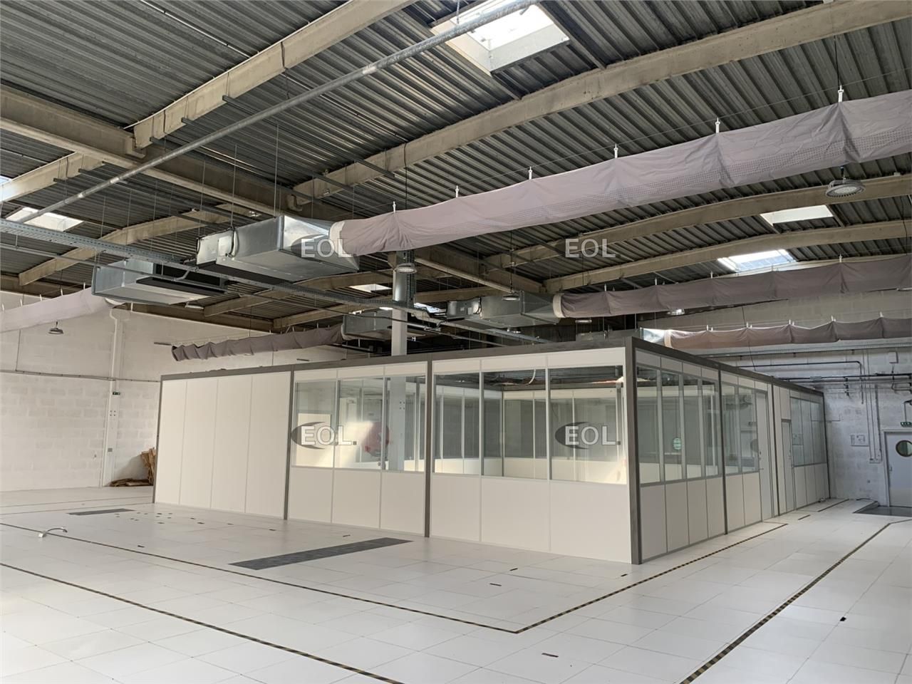 Location Entrepôt 1180 m² non divisibles