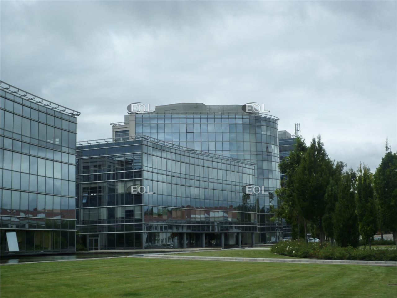 Location Bureaux 242 m² non divisibles