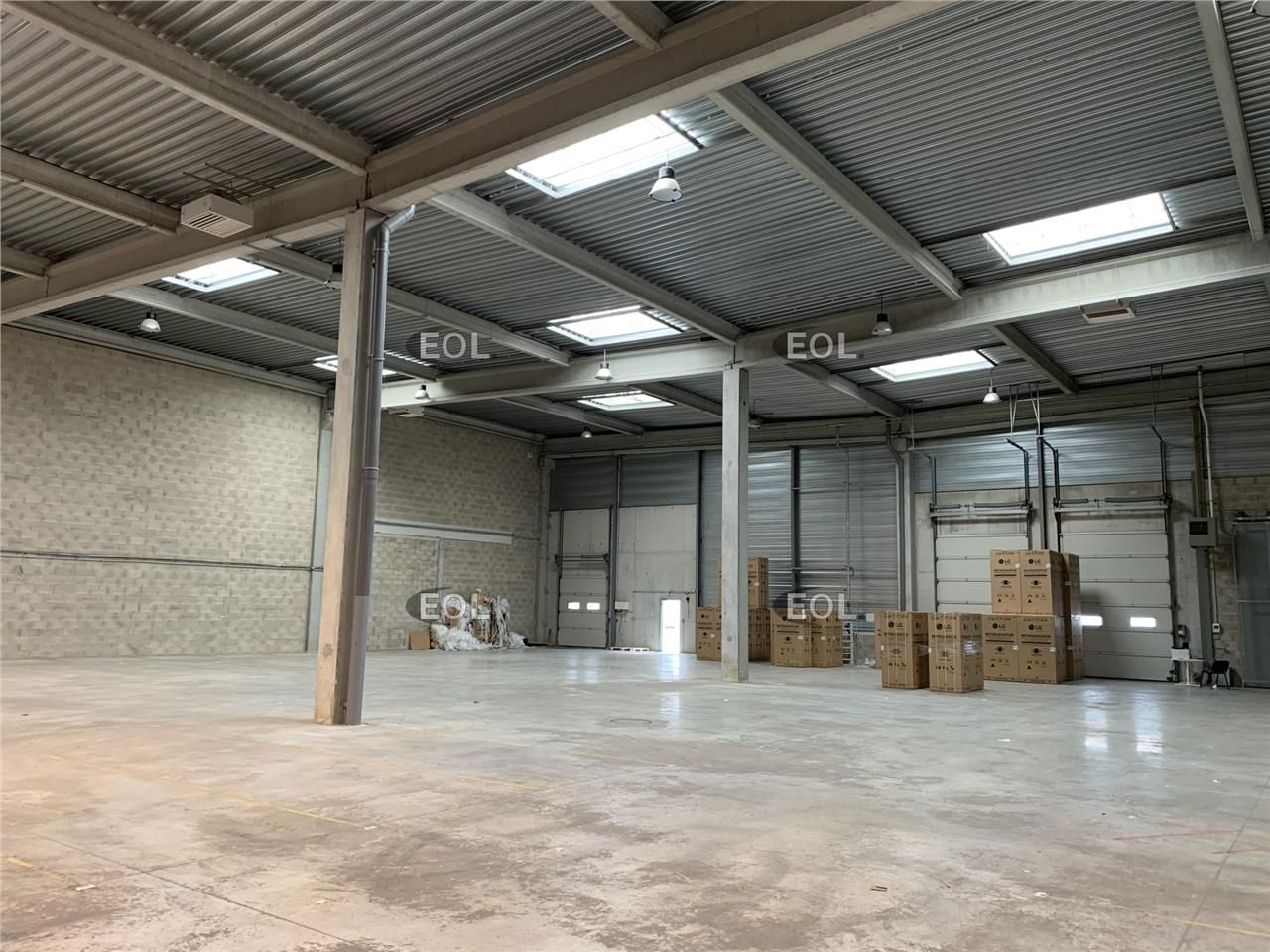 Entrepôt à quai à louer à COMBS-LA-VILLE (77)