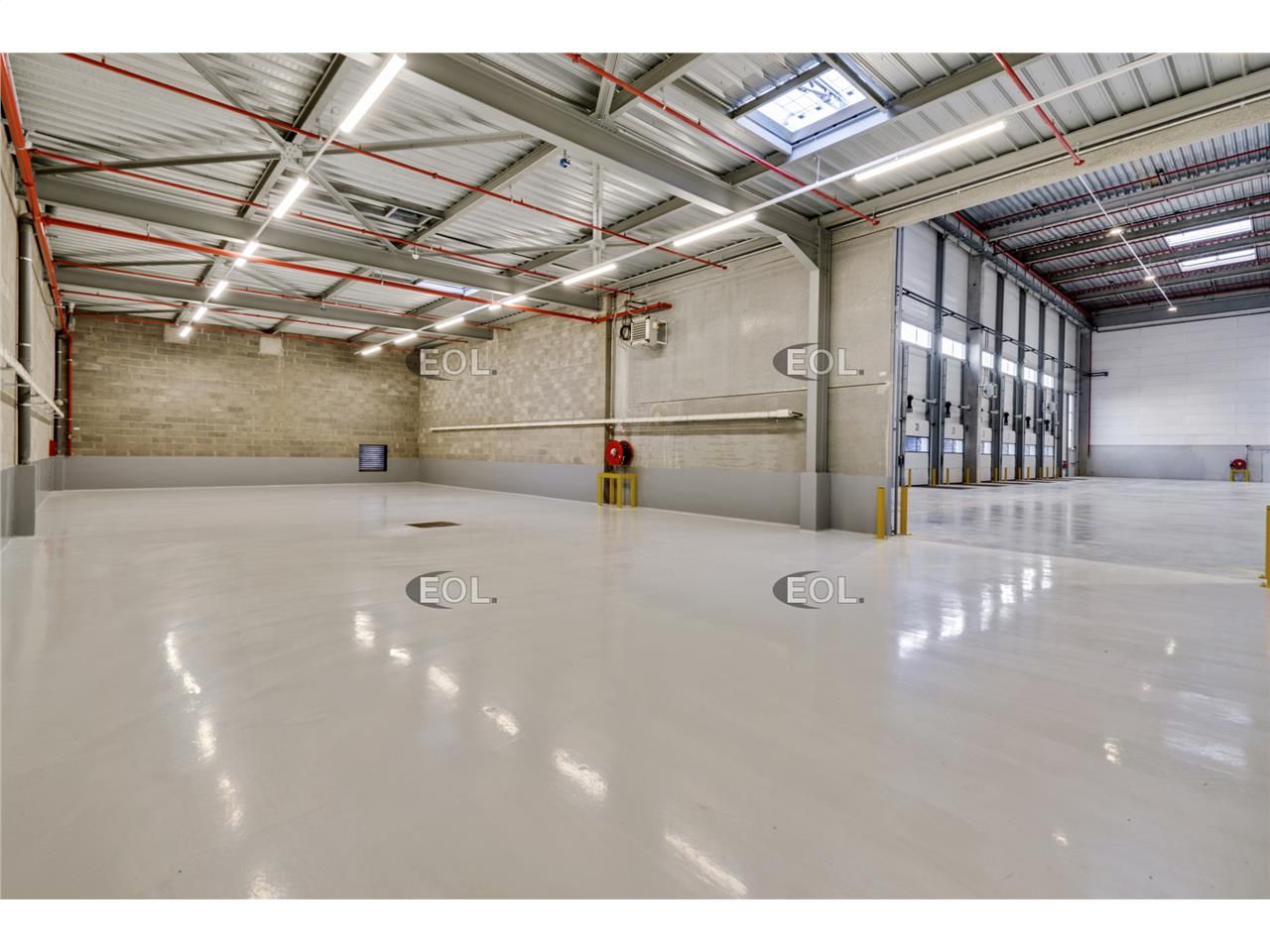 A LOUER - Entrepôt logistique de 6 332 m² à Servon (77)