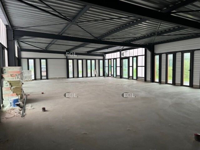 Location Local d'activités 180 m² non divisibles