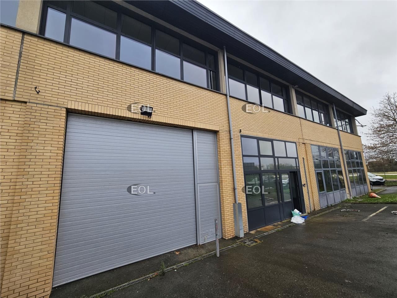 Location Local d'activités 387 m² non divisibles