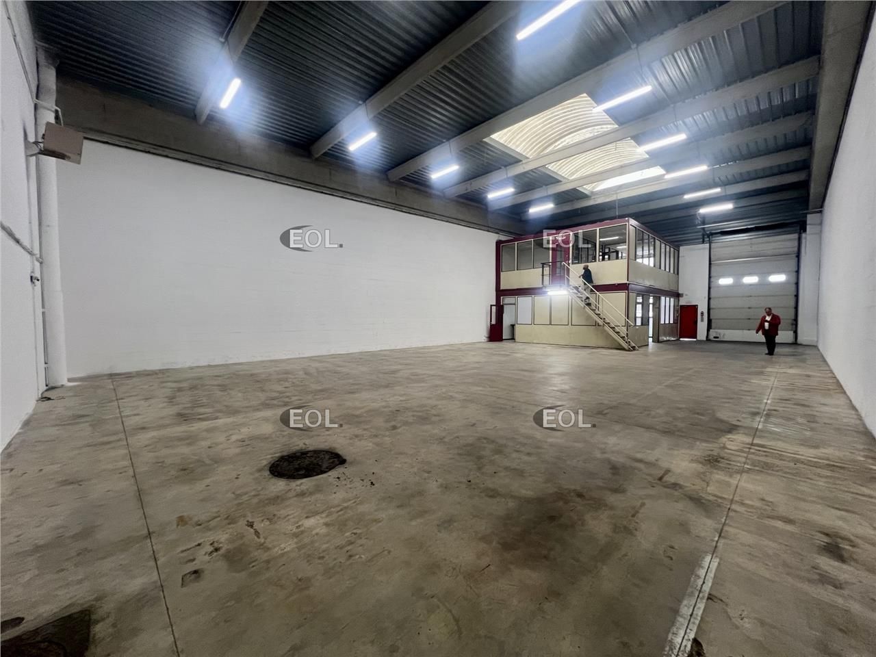 Location Local d'activités 392 m² non divisibles