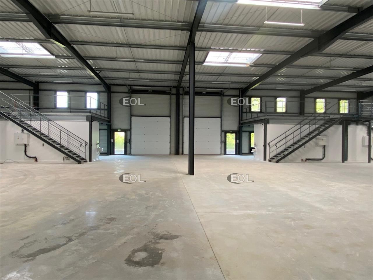 Location Local d'activités 3231 m² divisibles à partir de 224 m²