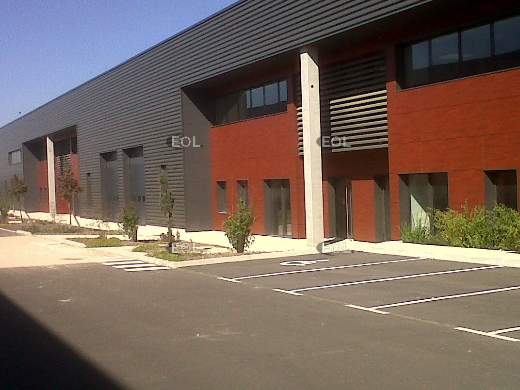 Location Local d'activités 1247 m² non divisibles