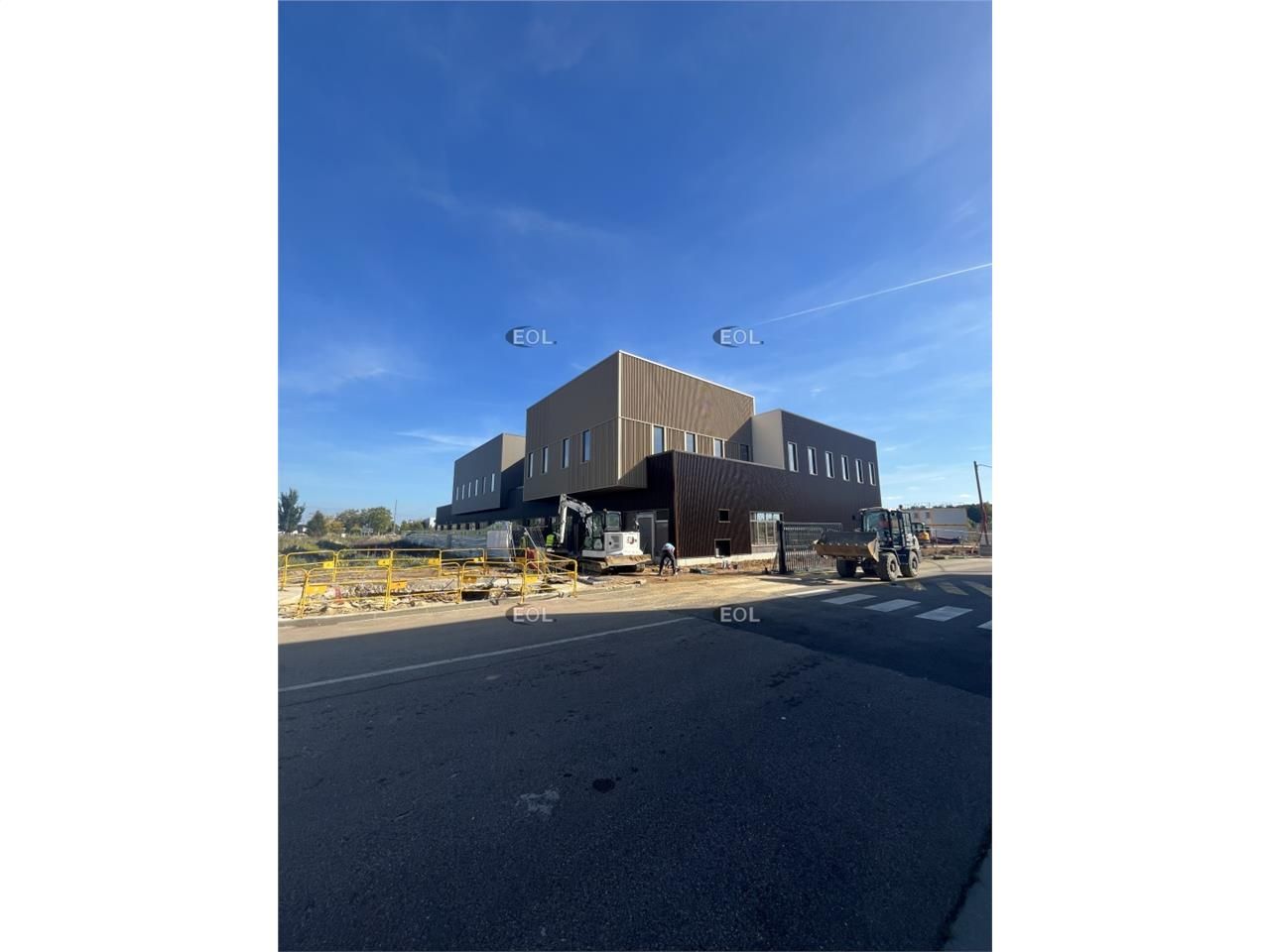 Vente Local d'activités 1989 m² non divisibles