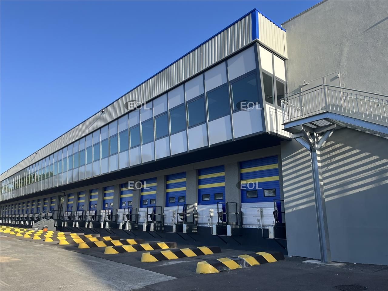 A louer - cellules d'activité à Saint Witz (95)