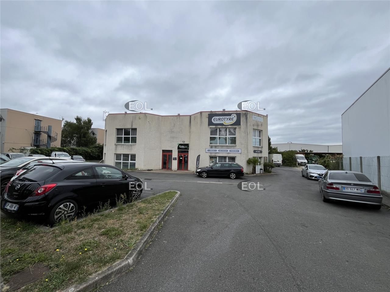 Vente Local d'activités 870 m² non divisibles