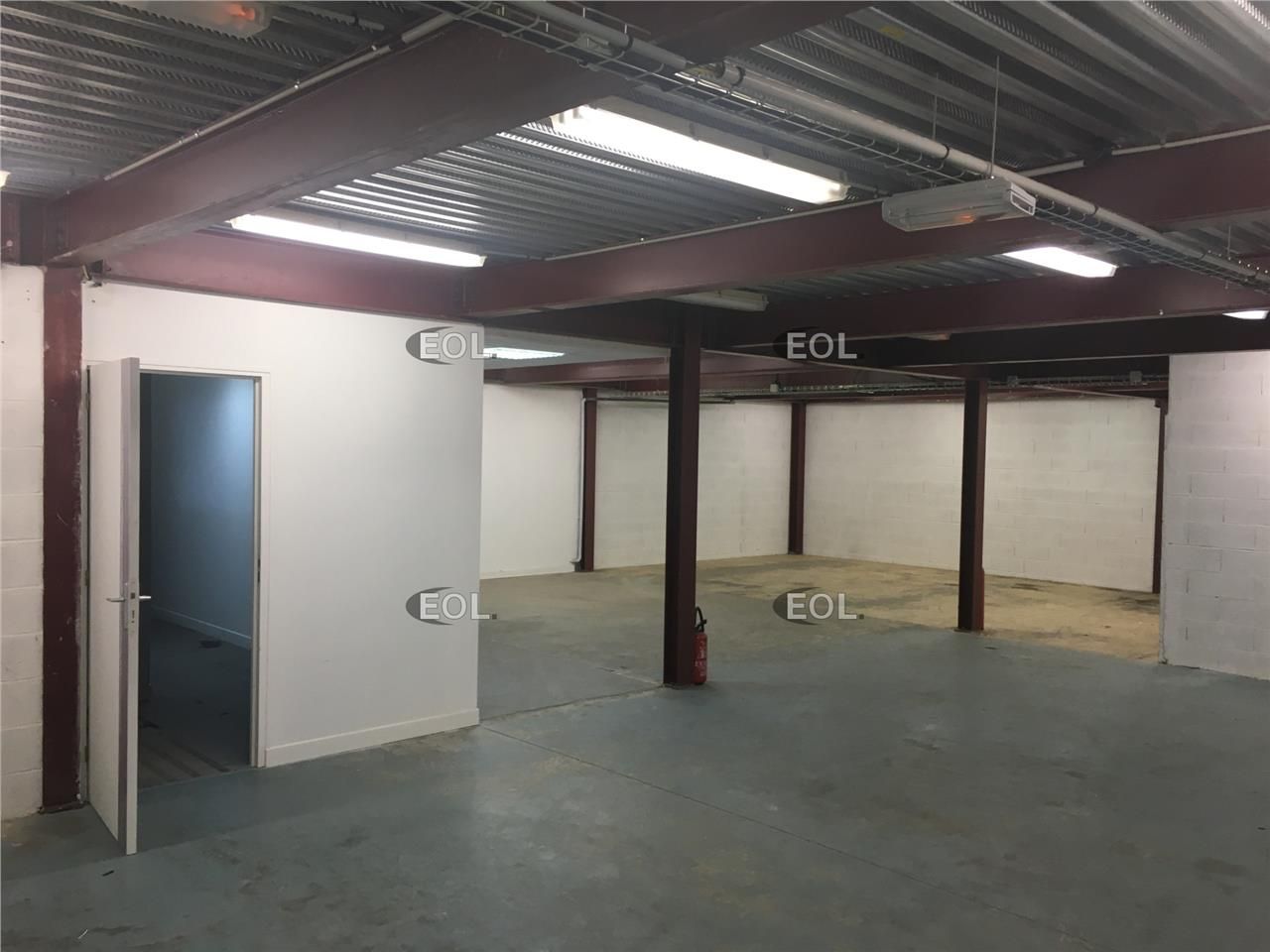 Location Local d'activités 276 m² non divisibles