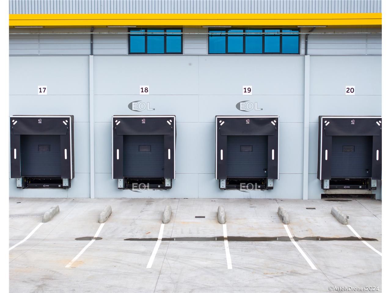 A louer - plateforme logistique de 22 152 m² divisble