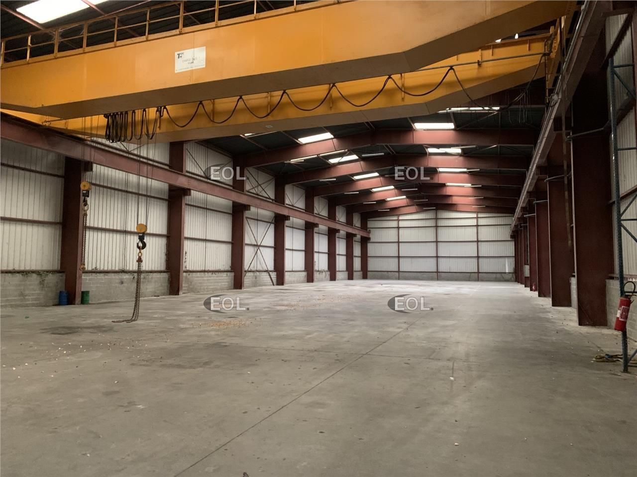 Location Local d'activités 7950 m² non divisibles