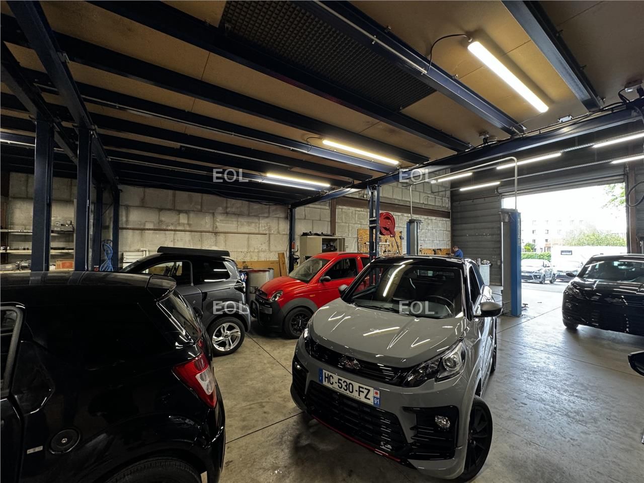 Local d'activités de 499 m² à louer à Massy (91)