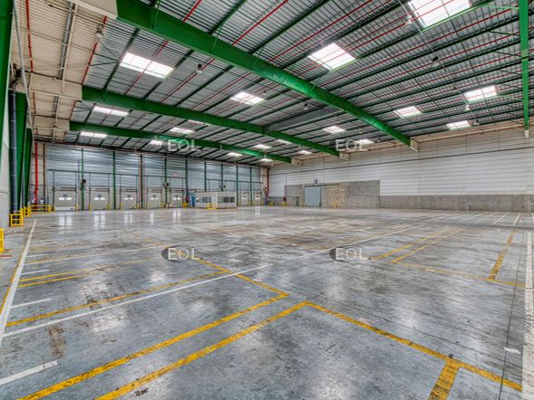 Location Entrepôt 5147 m² non divisibles