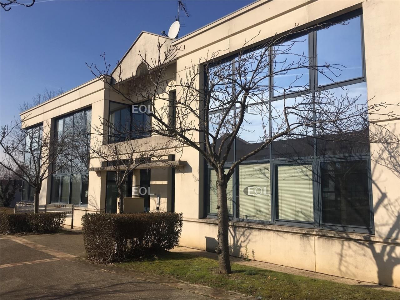 Location Bureaux 173 m² non divisibles