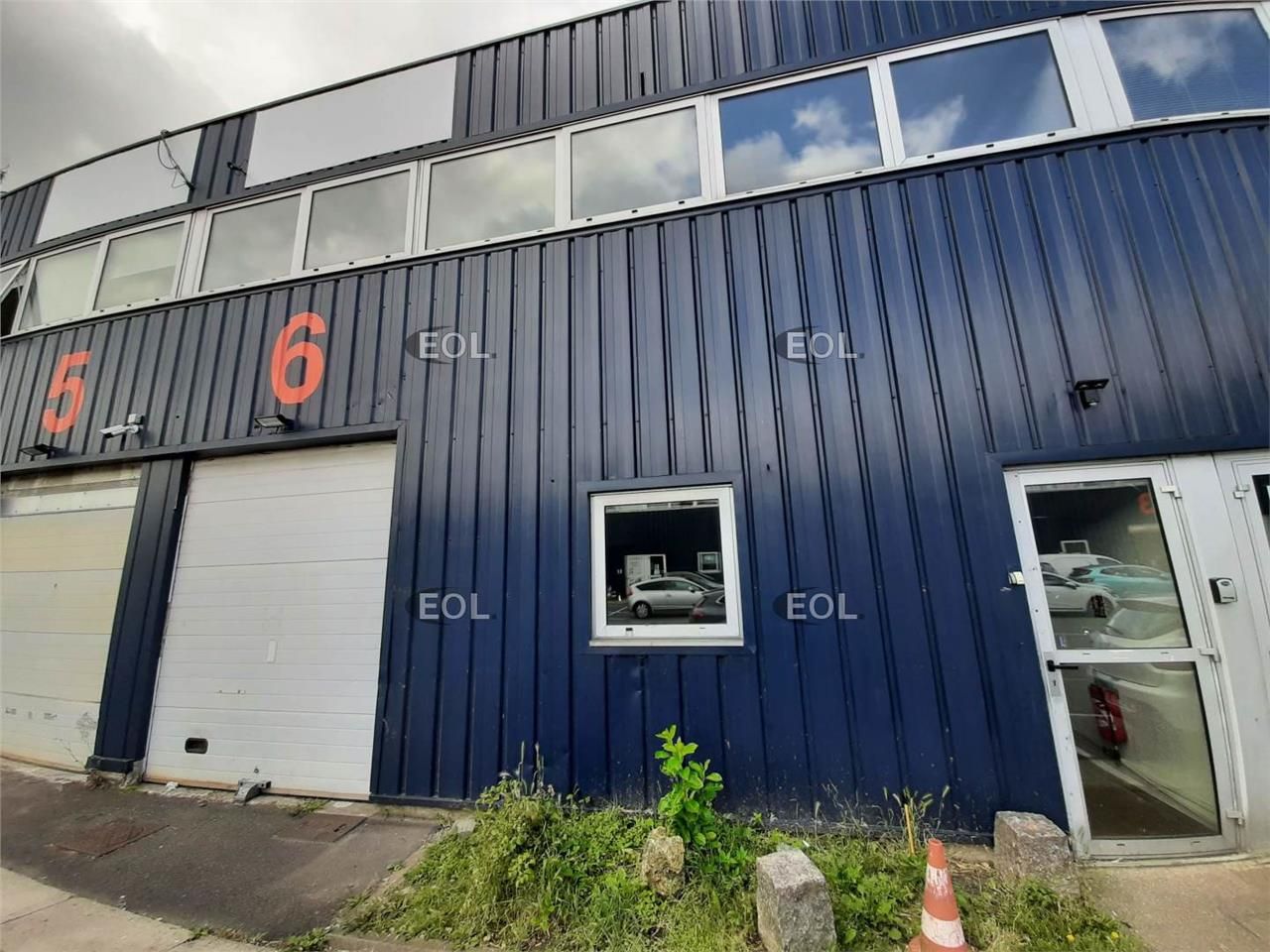 Location Local d'activités 279 m² non divisibles