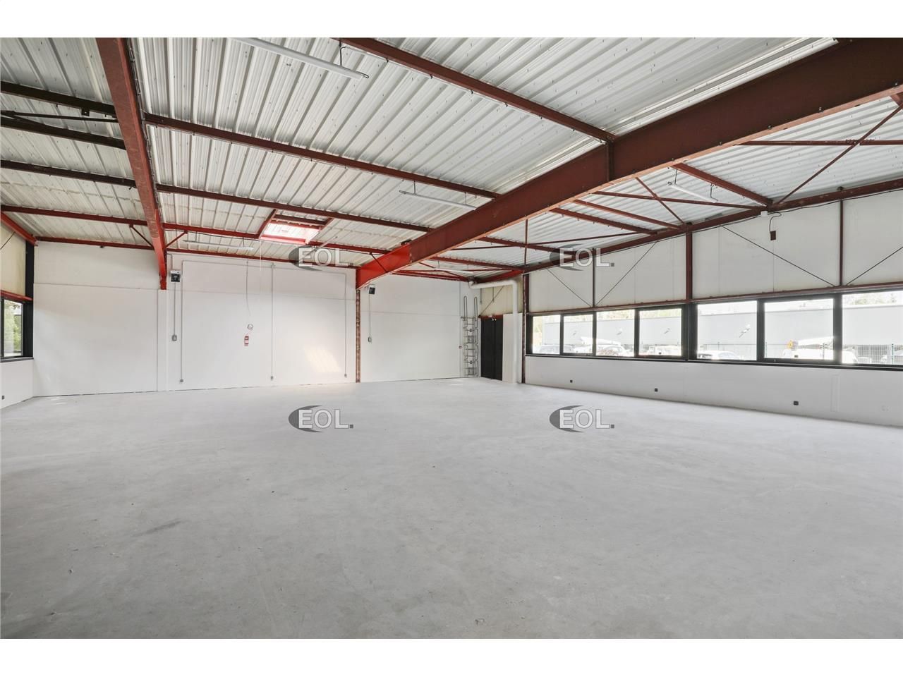 A LOUER - Local d'activités avec bureaux de 567 m² à VILLEBON-SUR-YVETTE (91)