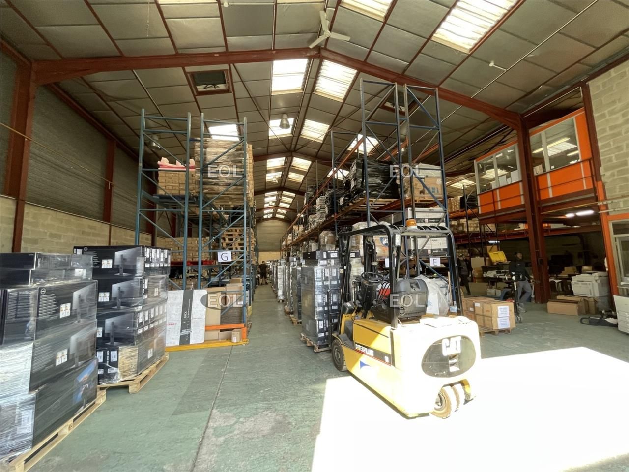 Location Local d'activités 1391 m² non divisibles