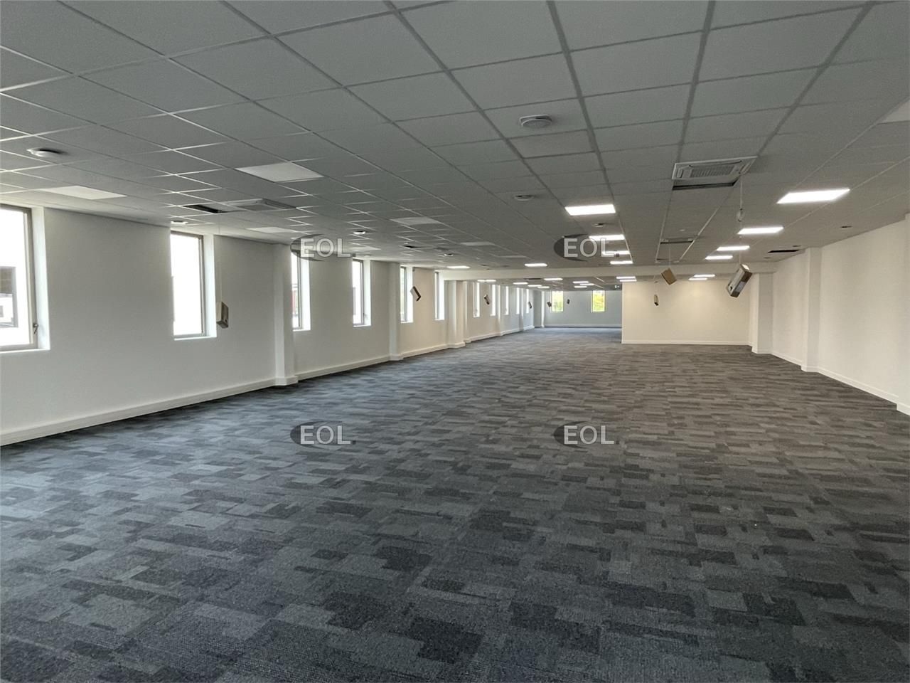 A VENDRE - Local d'activités et bureaux de 1 820m² - Gennevilliers (92)