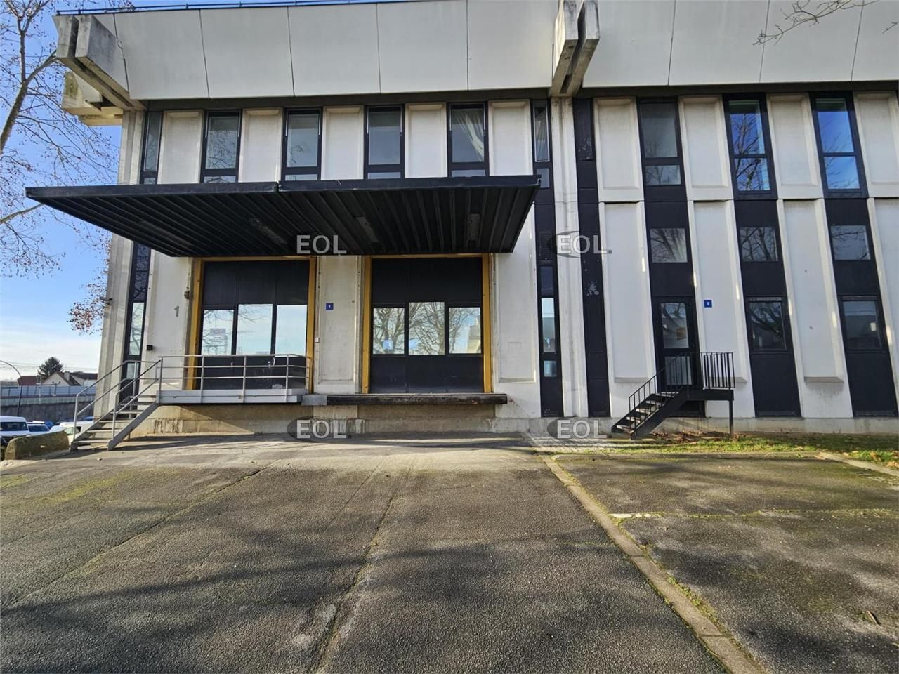 Location Local d'activités 957 m² non divisibles