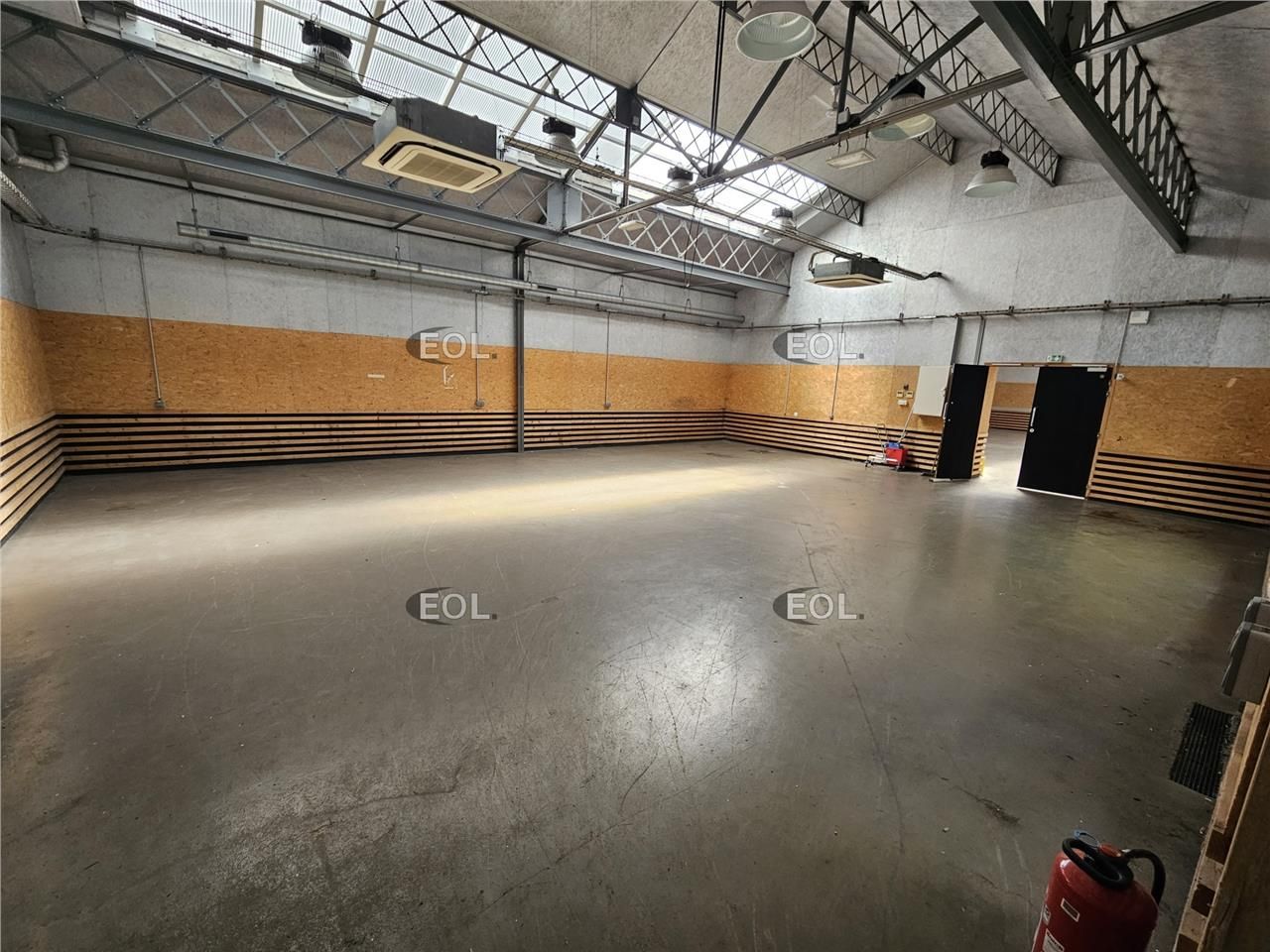 A LOUER - Local d'activité à Ivry sur Seine (94)