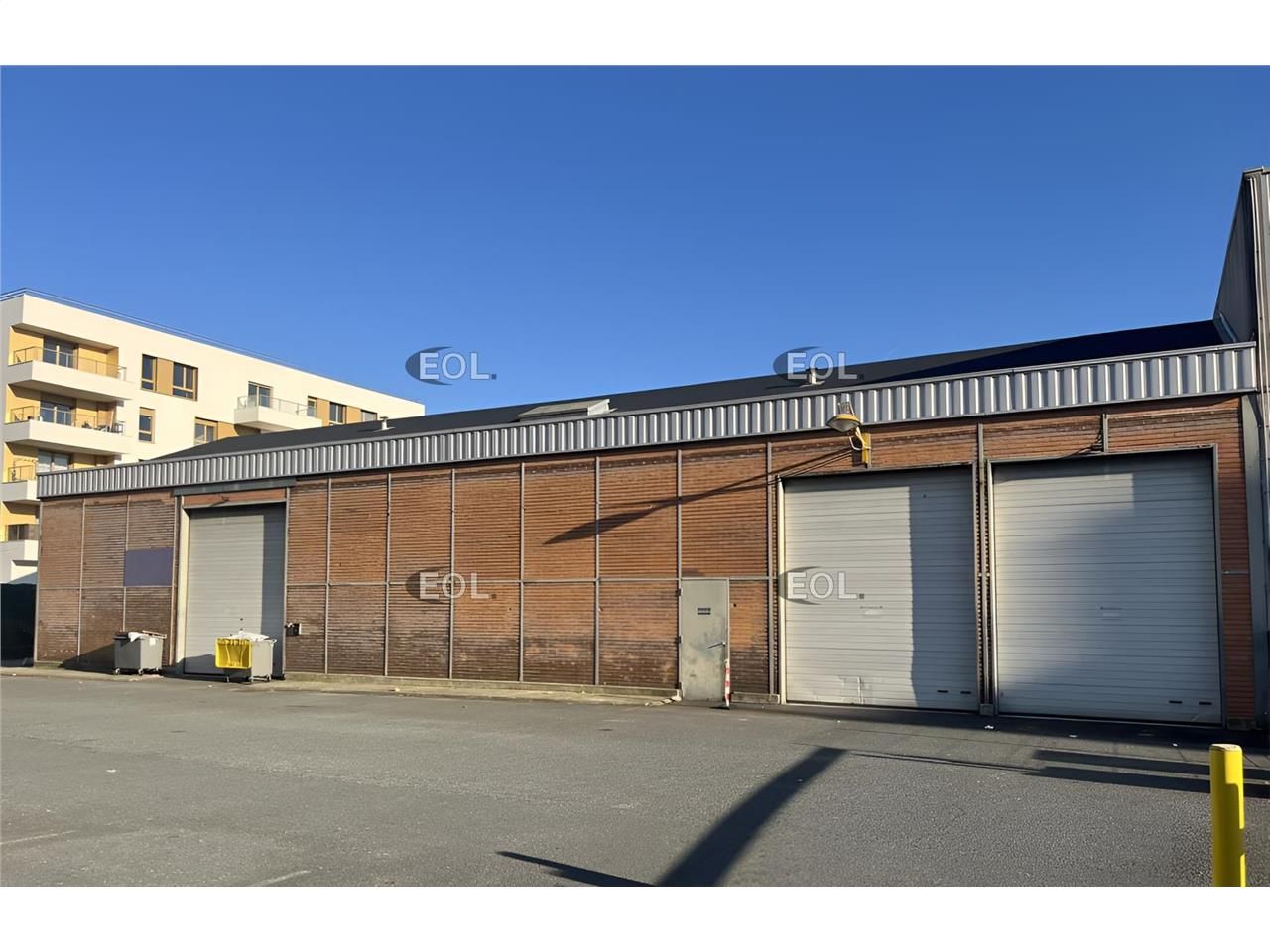 Location Entrepôt 820 m² non divisibles