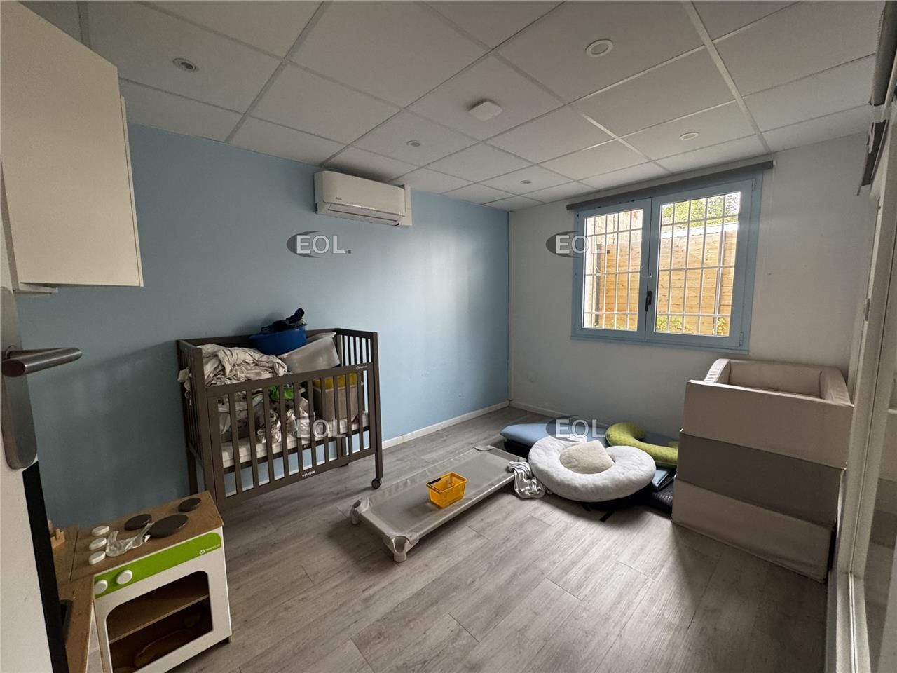 Bureaux d'environ 240 m² à louer à Wissous (91)