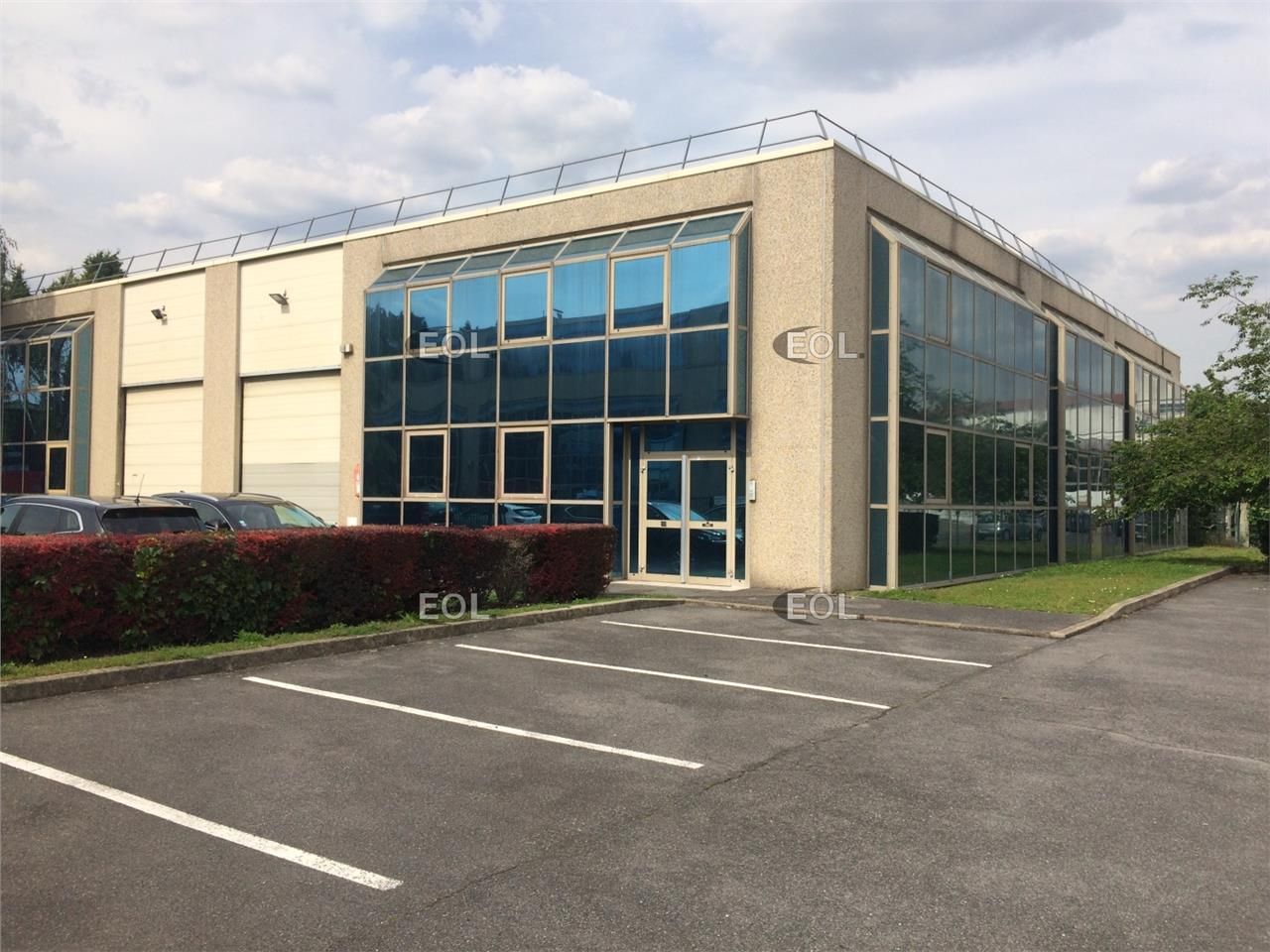 Location Local d'activités 958 m² divisibles à partir de 478 m²