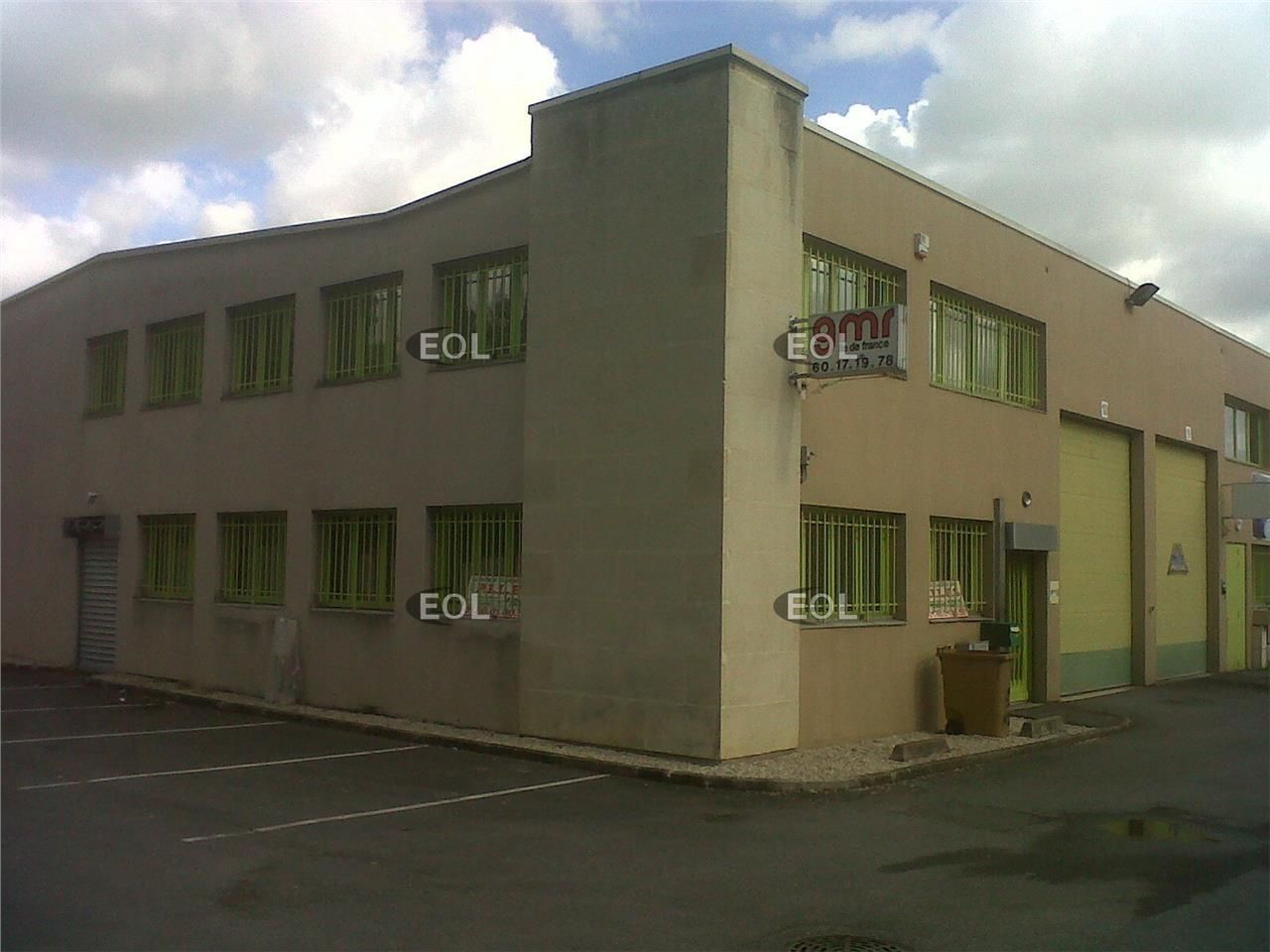 Location Local d'activités 925 m² divisibles à partir de 282 m²