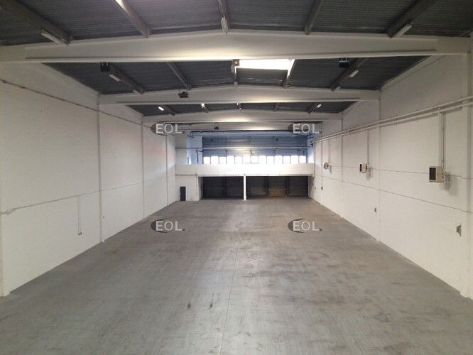 A louer - messagerie de 3 433 m²