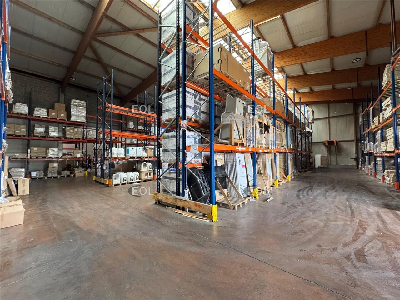 Locaux d'activité avec bureaux à partir de 320 m² à vendre - Pontault-Combault (77)