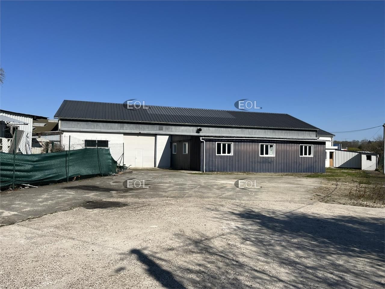 Location Local d'activités 480 m² non divisibles