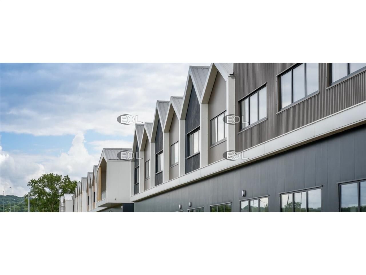 Vente Local d'activités 1827 m² divisibles à partir de 456 m²