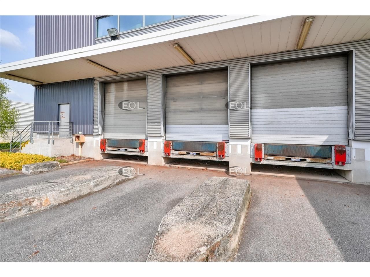 A louer immeuble indépendant d'activité/stockage de 3 668 m² à Villeparisis (77)